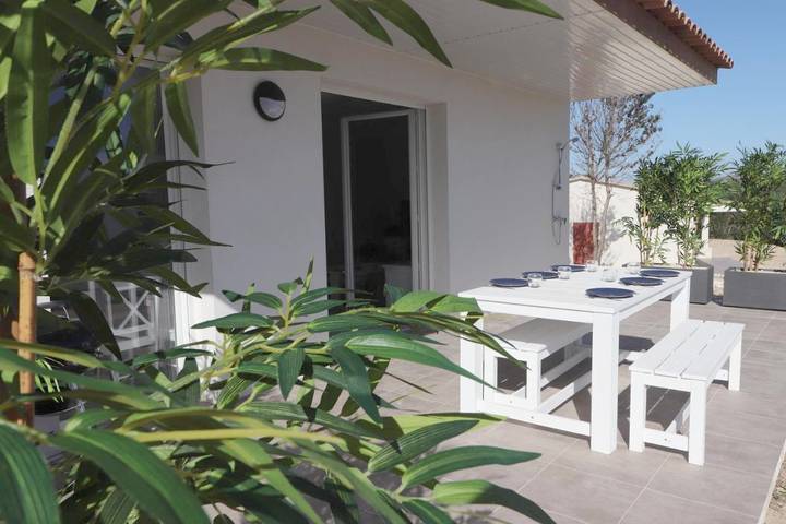 Villa pour 13 personnes, avec vue ainsi que piscine et balcon à Bonifacio - 3