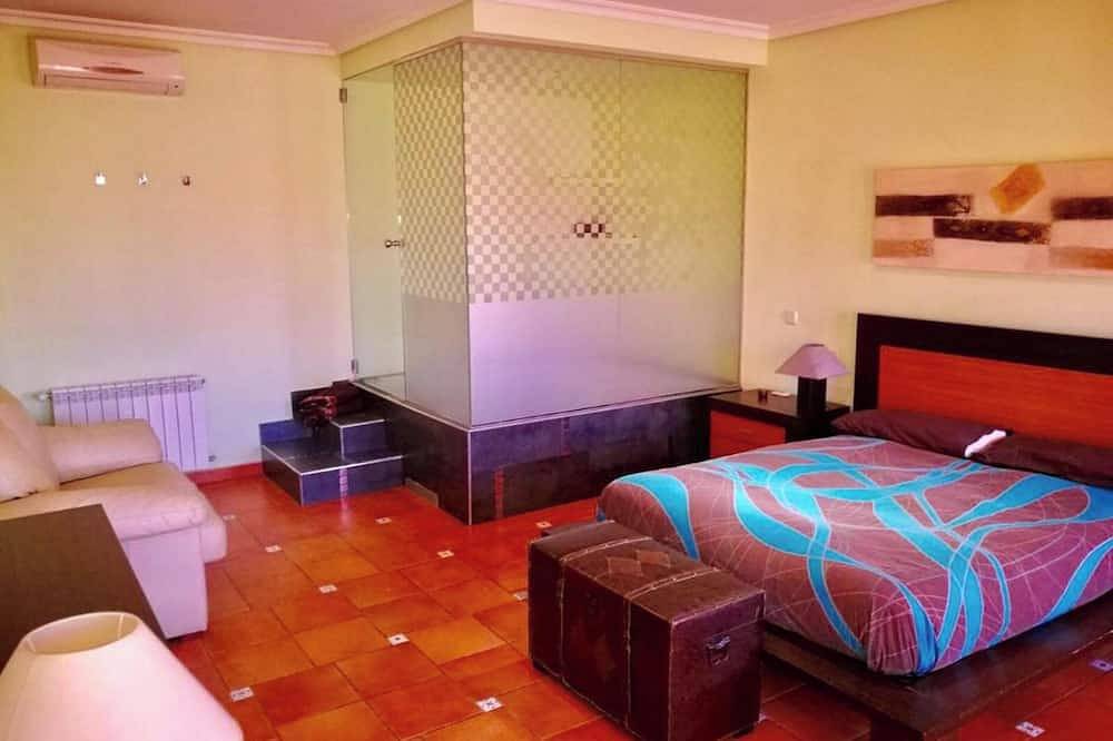 Homerez - Luxuriöse Villa in Arcas, privater Pool in Arcas del Villar, Cuenca Provinz
