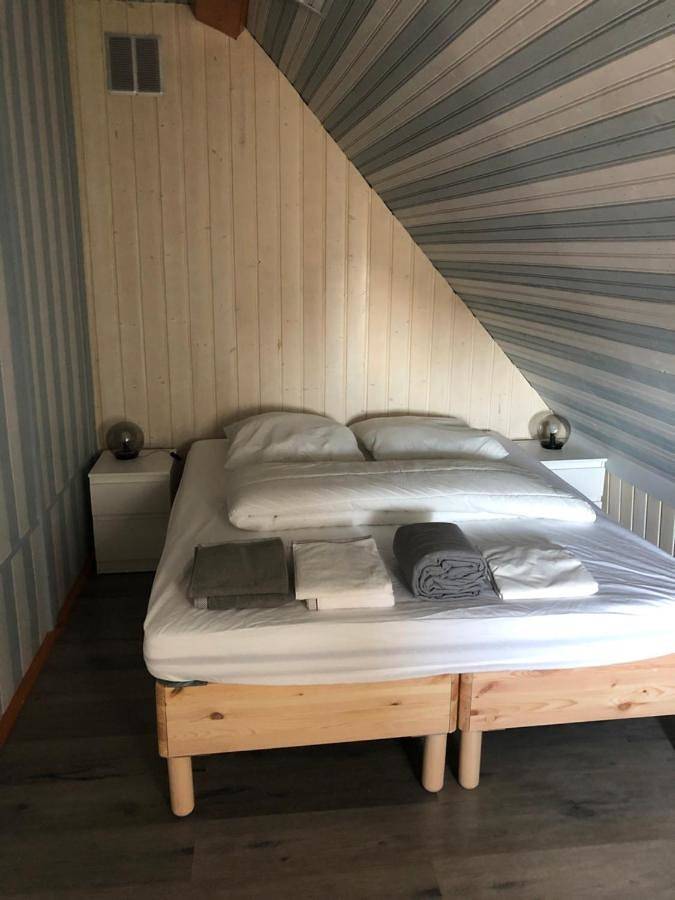 Appartement entier, Three-Bedroom Apartment in Étoges, Marne