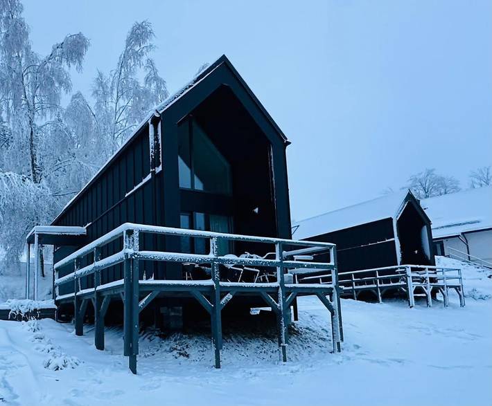 Apartament wakacyjny dla 6 osób, z ogród i widok w Sienna Czarna Góra