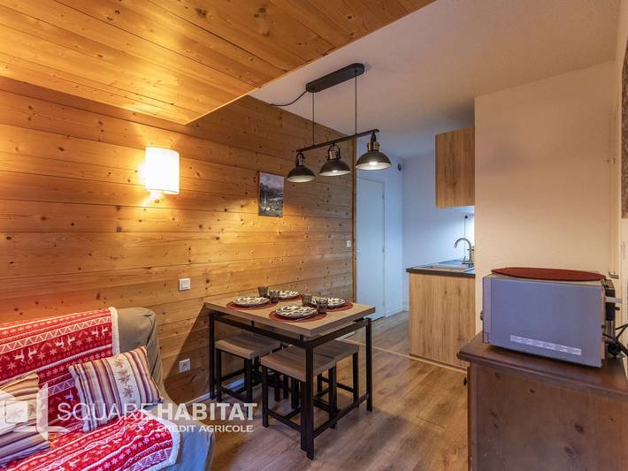 Appartement de vacances pour 4 personnes, avec piscine et jardin