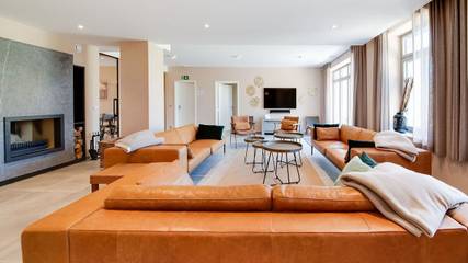 Location de vacances pour 20 personnes, avec terrasse et jardin à Gedinne