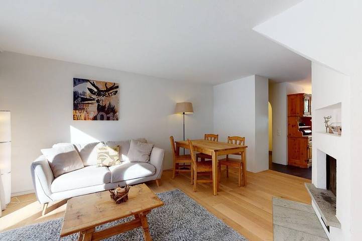Ferienwohnung für 4 Personen, mit Terrasse und Garten sowie Sauna in Celerina
