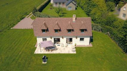 Gîte pour 6 personnes, avec terrasse et jardin à Genneville