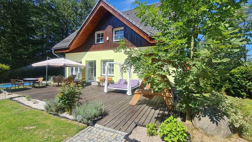 Ferienwohnung für 6 Personen, mit Garten und Ausblick in Karpacz