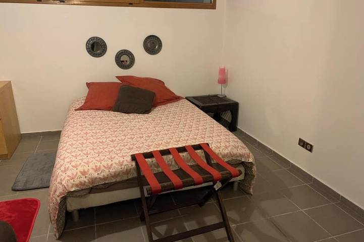 Gîte pour 4 personnes, avec terrasse, animaux acceptés à Deuil-la-Barre - 2