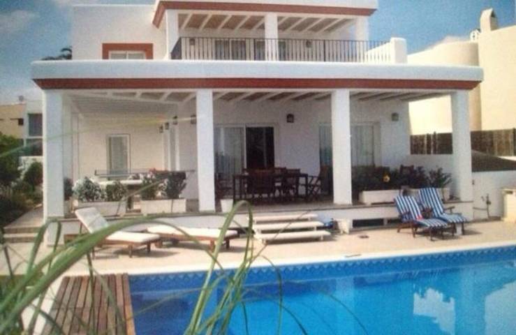 Location de vacances pour 8 personnes, avec jardin et terrasse à Santa Gertrudis de Fruitera - 2
