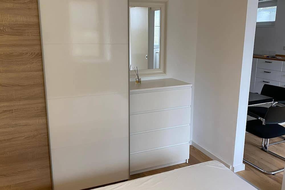Ganze Wohnung, Gehobene Wohnung (40qm) am Stadtrand in Veitshöchheim, Fränkisches Weinland