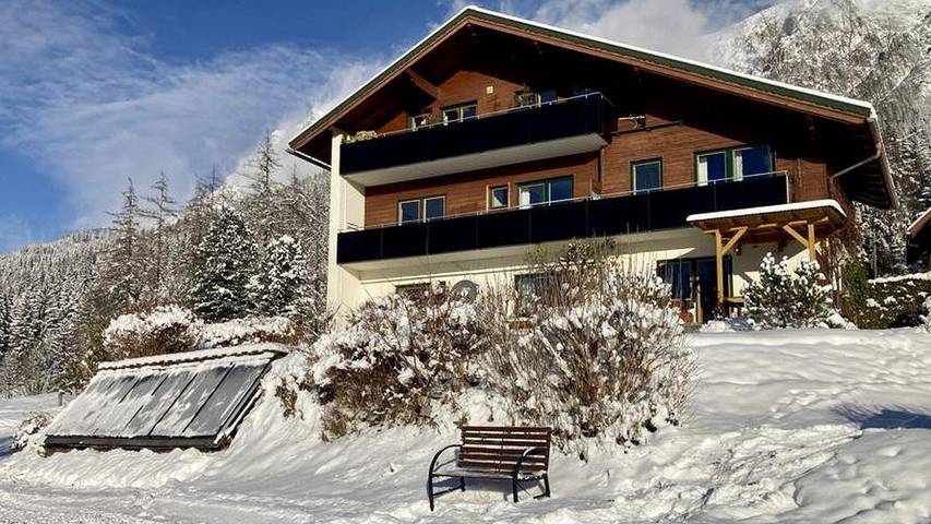 Hütte für 2 Personen, mit Balkon und Garten sowie Ausblick, kinderfreundlich in Dachstein