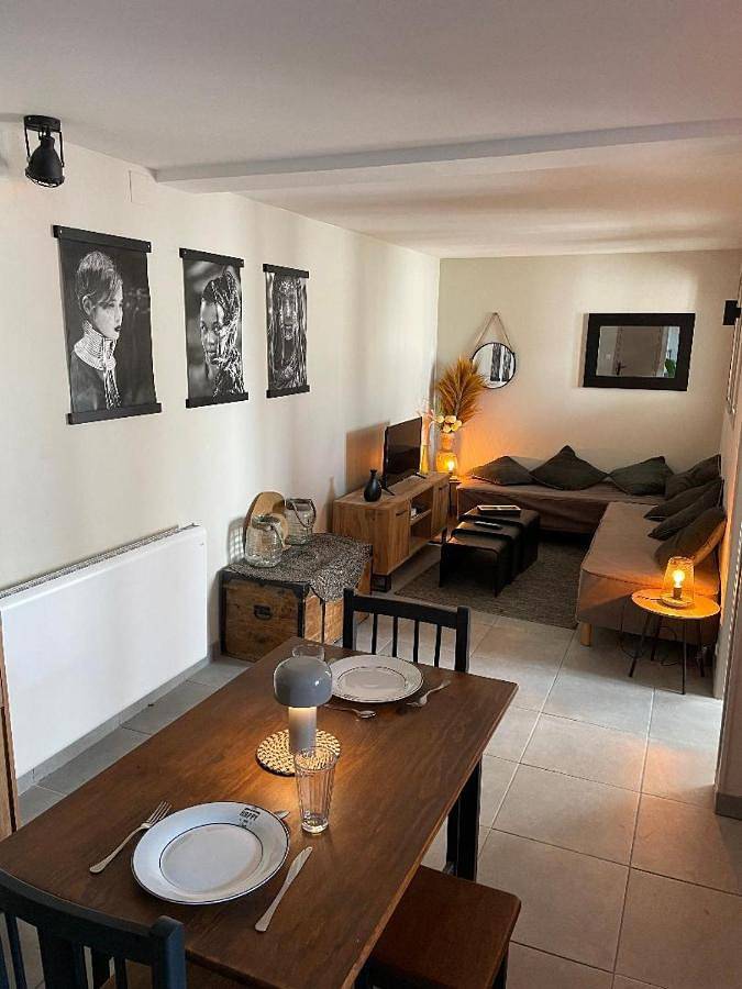 Gîte pour 4 personnes, avec Vue dans Floing