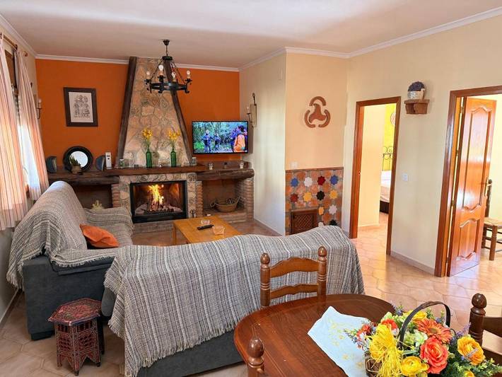 Casa rural para 6 personas, con piscina además de vistas y terraza, Se admiten mascotas en Hinojares - 3