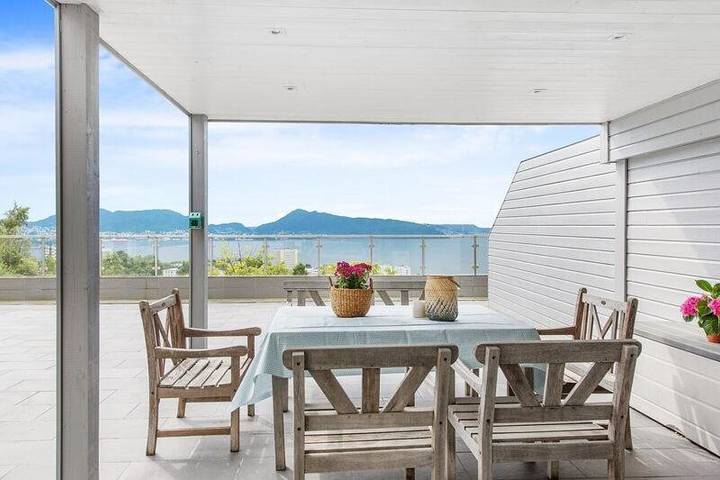 Ferienwohnung für 4 Personen, mit Terrasse und Ausblick in Bergen - 3