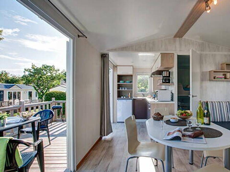 Camping la Vallée - Mobilhome 4 personnes - Comfort | 2 Ch. | 4 Pers. | Terrasse surélevée non couverte | Tv in Saint-Sauveur-de-la-Mer, Région de Lisieux