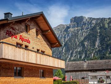 Ferienwohnung für 4 Personen, mit Balkon und Garten in Mellau