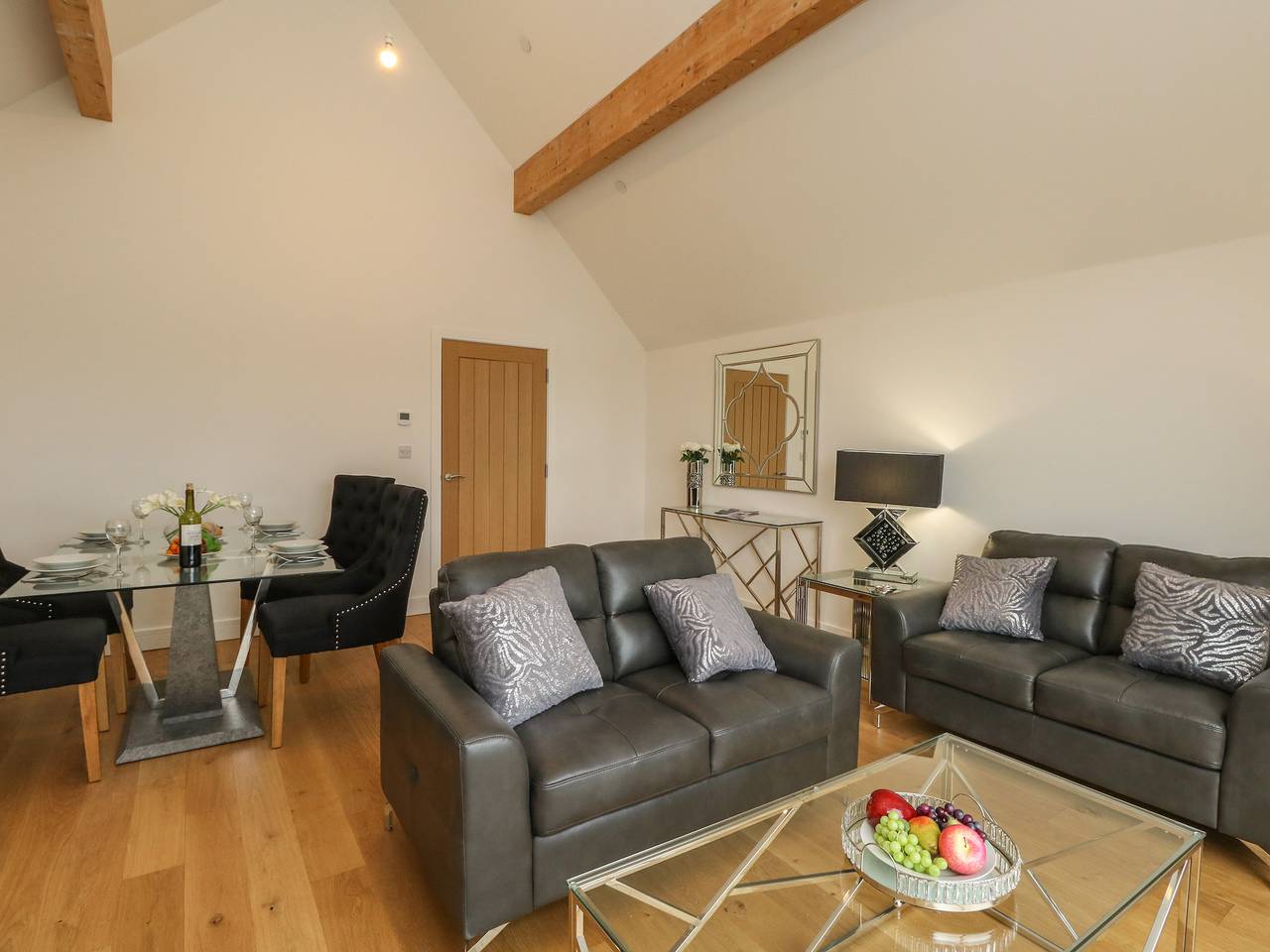 Entire apartment, Harbourside Haven Penthouse 2 in Weymouth, Dorset