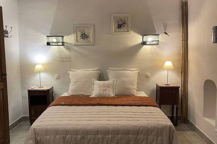 Charming villa rental in Lourmarin le Bastidon du Coco in the heart of the Luberon in Lourmarin, Parc naturel régional du Luberon