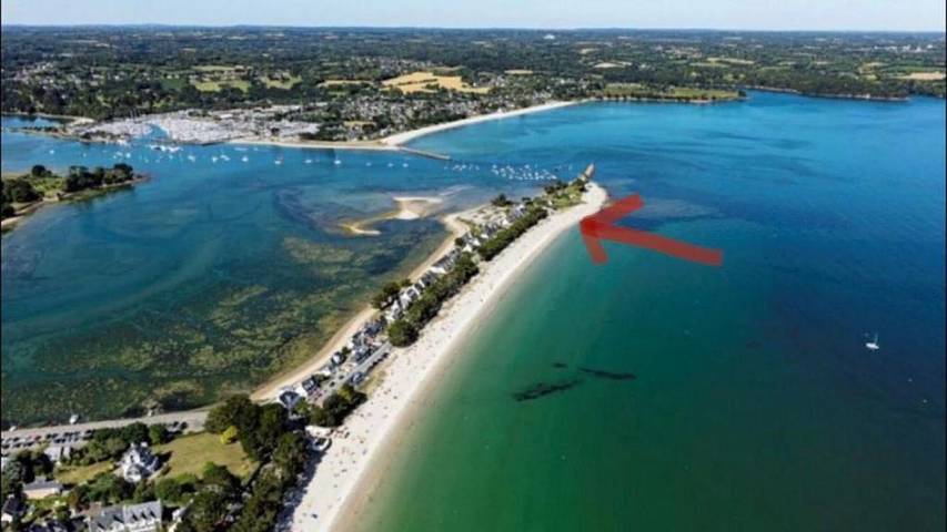 Location de vacances pour 8 personnes, avec Balcon et Terrasse ainsi que Jardin et Vue dans Cap Coz