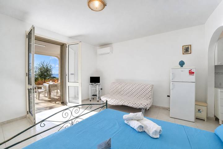 Ferienwohnung für 4 Personen, mit Meerblick und Kinderpool in Torre Vado - 3