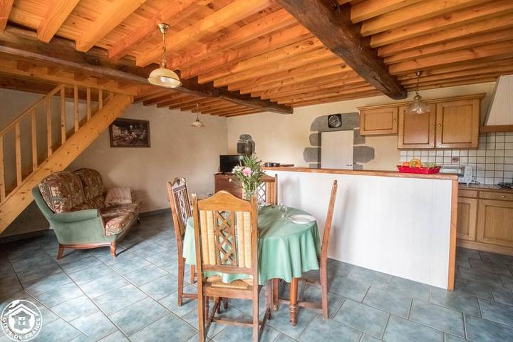 Gîte pour 4 personnes, avec jardin à Saint-Ours - 3