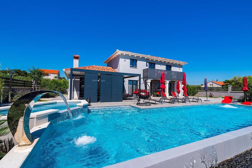 Casa vacanza a Zara a partire da 447€ a notte