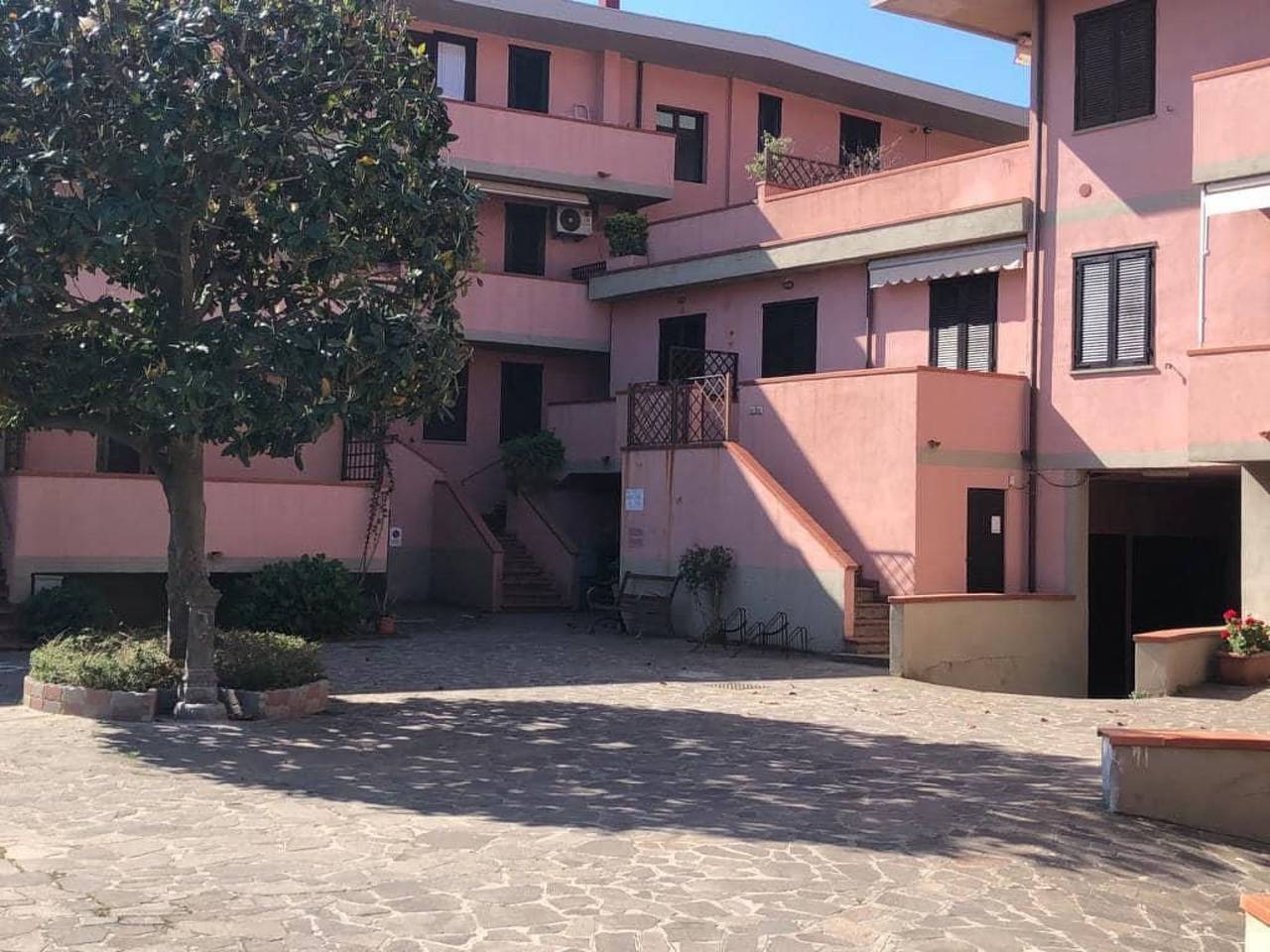 Appartement entier, Appartement confortable avec parking, climatisation, jardin, balcon et Internet, à 500 m de la plage de La Fenicia in Marciana Marina, Ile d'Elbe