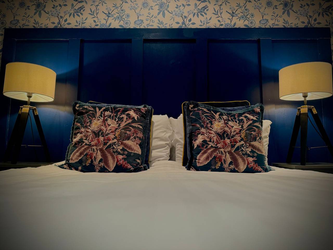 Sleeps10-Parking-Garden-Hottub-Petfriendly in Blackpool Pleasure Beach, North West England