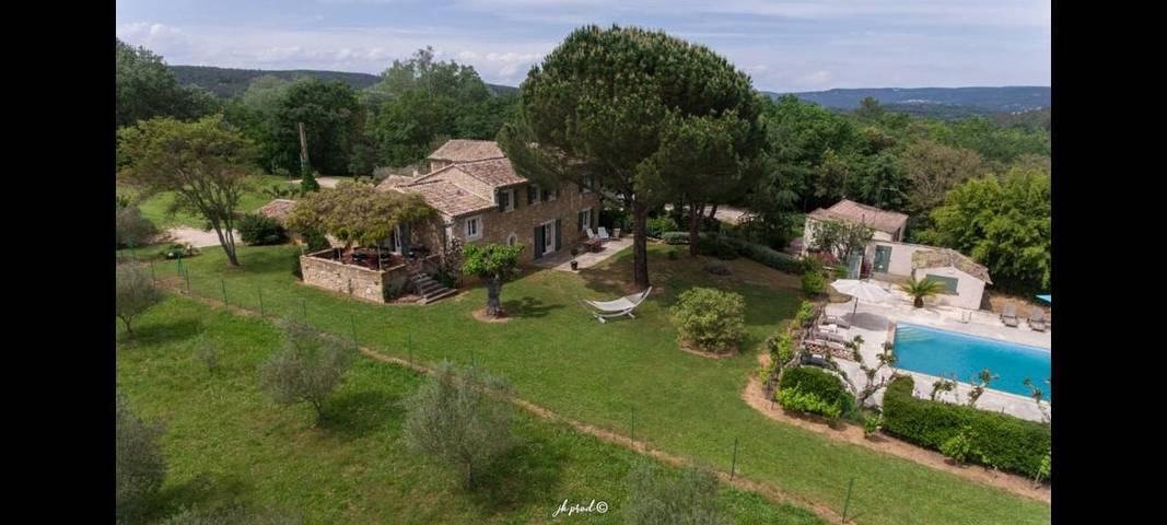 Chambre d’hôte pour 2 personnes, avec piscine ainsi que vue et jardin à Saint-André-d'Olérargues