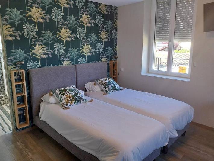 Hôtel pour 2 personnes, avec jardin et piscine ainsi que terrasse et jacuzzi, animaux acceptés à Saint-Étienne-de-Maurs - 3