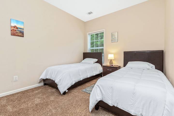 Vacation rental for 8 people, with yard in Clayton County