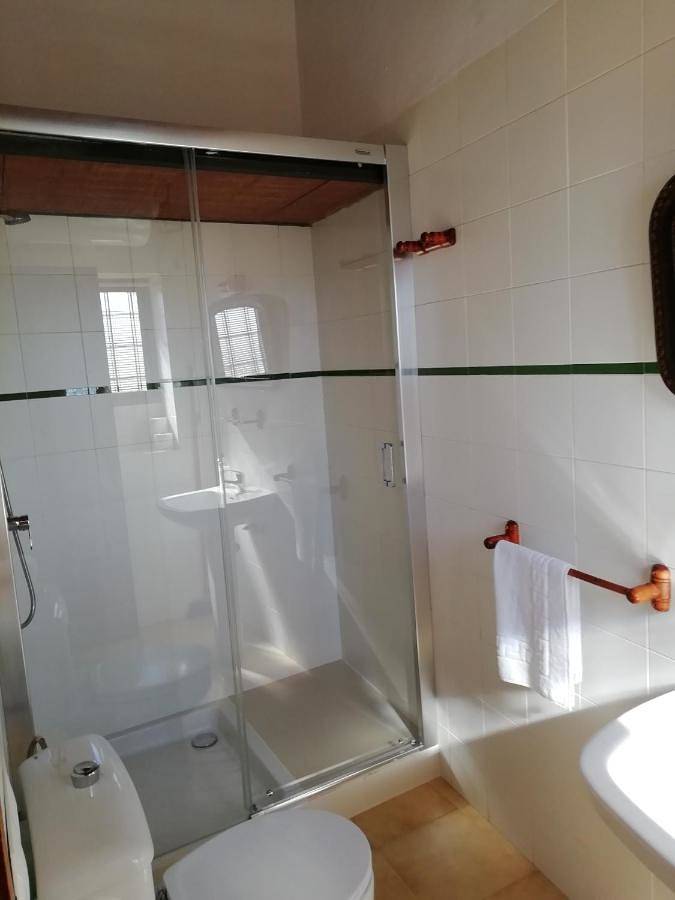 Casa rural para 3 personas, con Terraza y Jardín además de Piscina y Vistas al lago en Alfarnatejo - 3