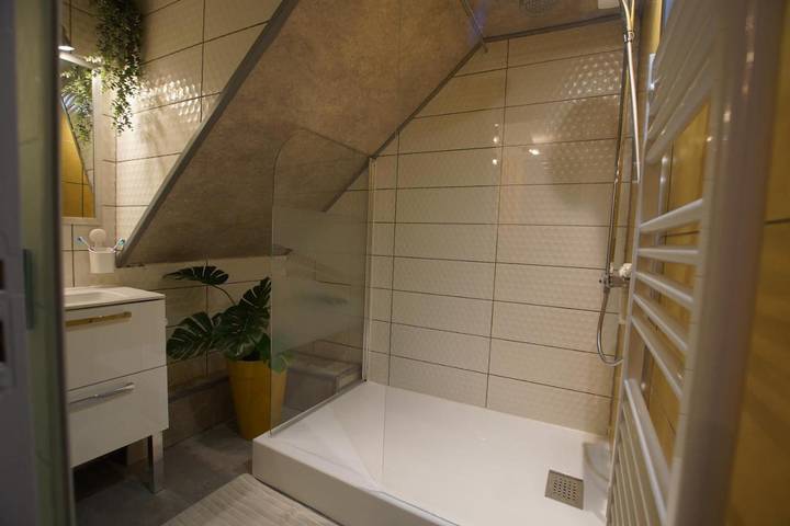 Gîte pour 4 personnes, avec vue à Châtillon-sur-Chalaronne - 3