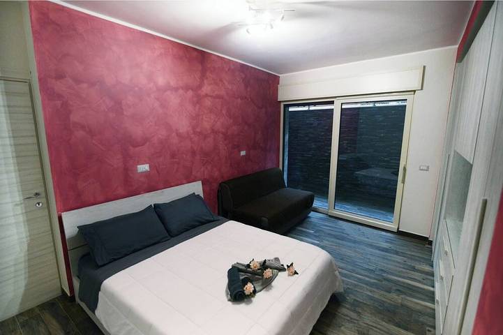 Villa pour 10 personnes, avec terrasse et jardin, animaux acceptés à Bari - 4