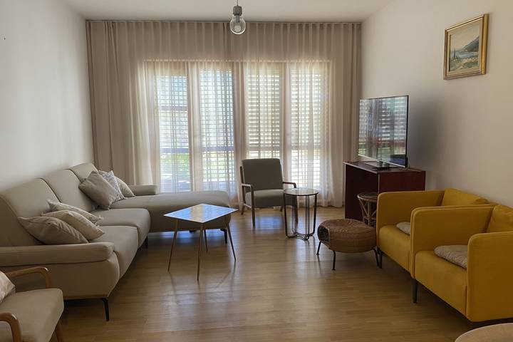 Ferienhaus für 8 Personen, mit Balkon/Terrasse