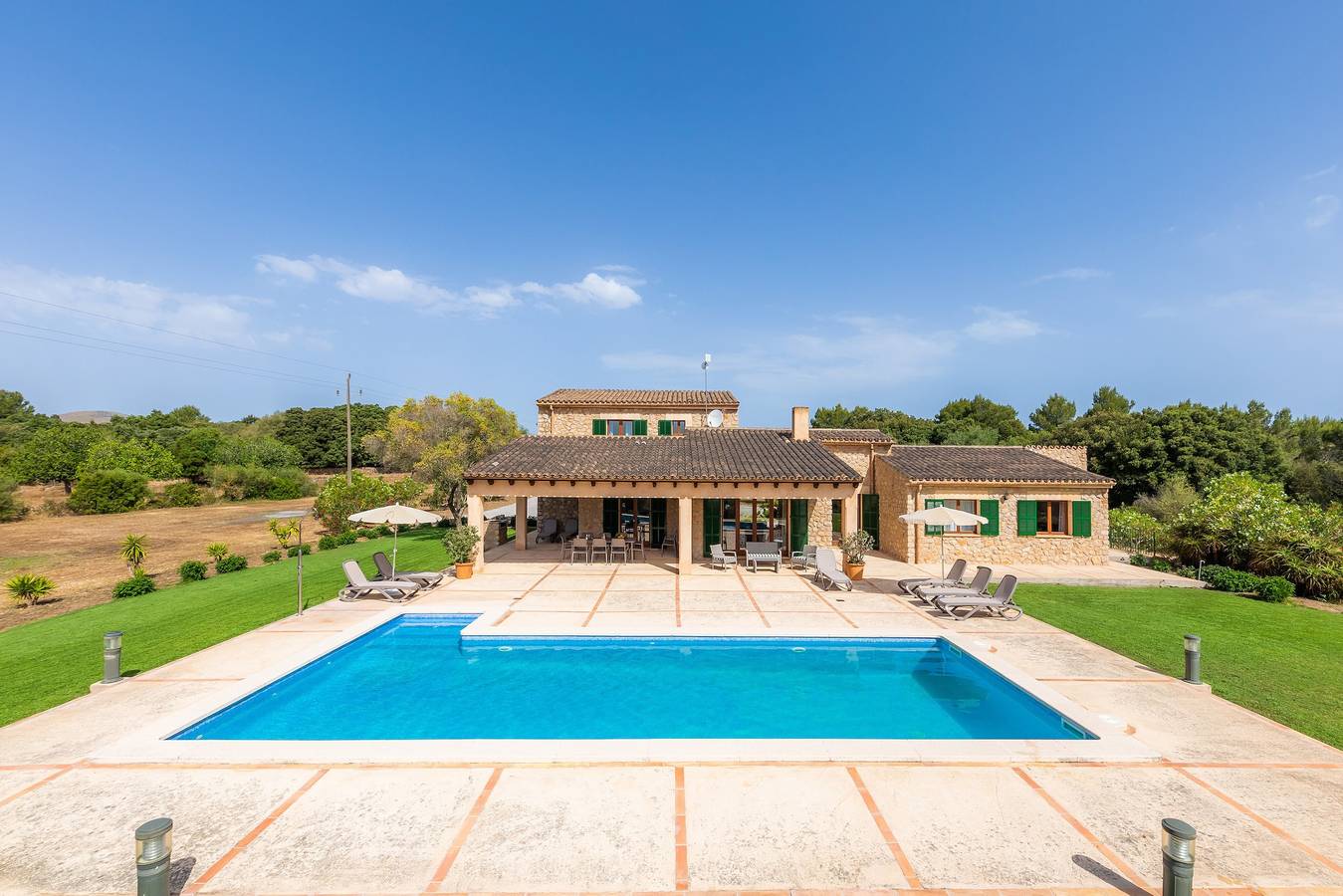 Finca con piscina, Wi-Fi, aire acondicionado, jardín y patio in Artà, Mallorca Este