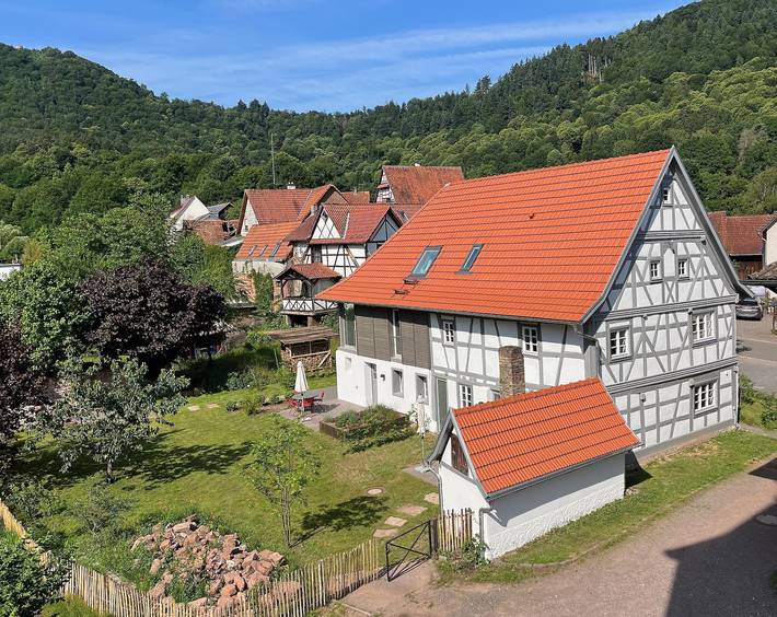Ferienhaus für 4 Personen, mit Terrasse und Garten in Nothweiler