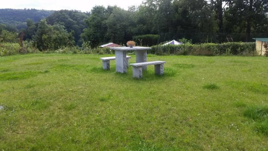 Ferienwohnung für 2 Personen, mit Terrasse und Garten sowie Ausblick in Stockach