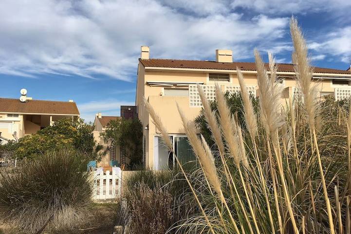 Gîte pour 4 personnes, avec terrasse et jardin dans Zone nature des vieux salins d'Hyères - 3