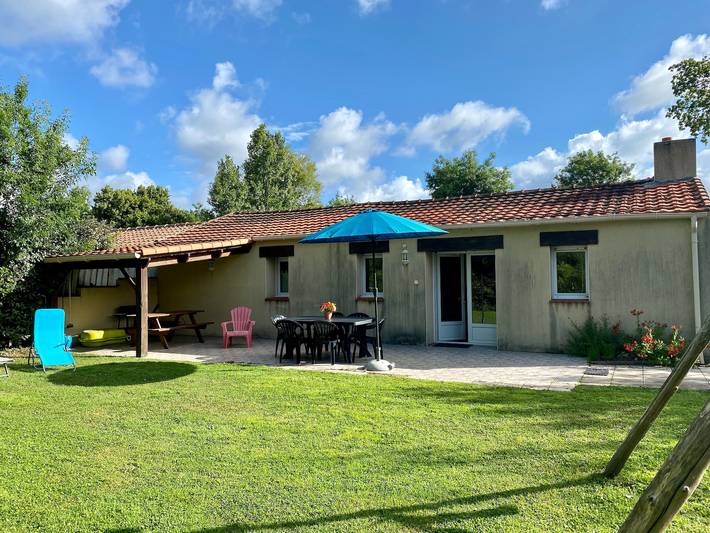 Gîte pour 5 personnes, avec Terrasse et Jardin à Frossay