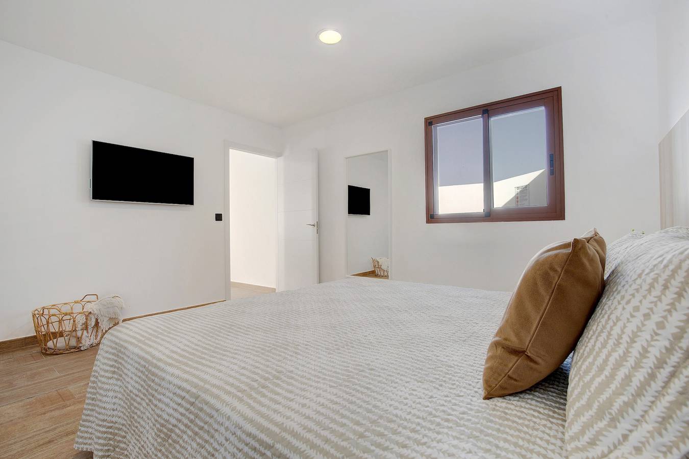 Vakantie Appartement "Crepusculo" met Uitzicht op de Bergen, Terras & Wi-Fi, foto 15