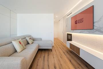 Gîte pour 4 personnes, avec piscine et terrasse à Apúlia