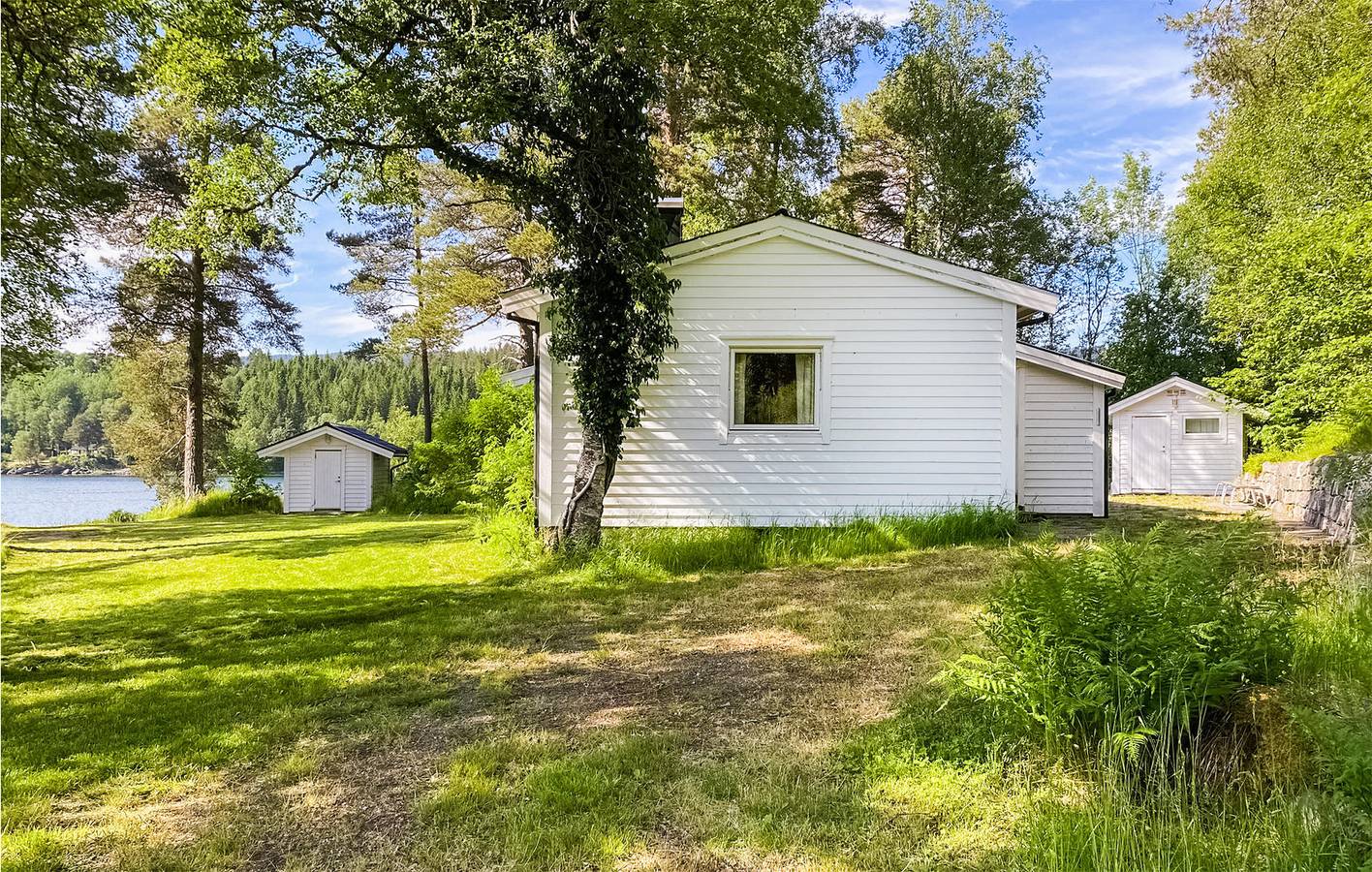 Holiday home for 7 people with garden in Skodje