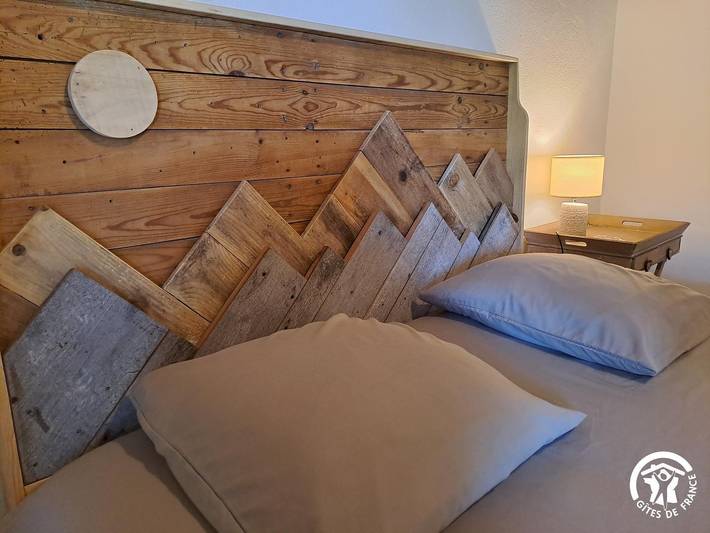 Gîte pour 13 personnes, avec piscine ainsi que jardin et terrasse, animaux acceptés à Cahuzac-sur-Vère - 3