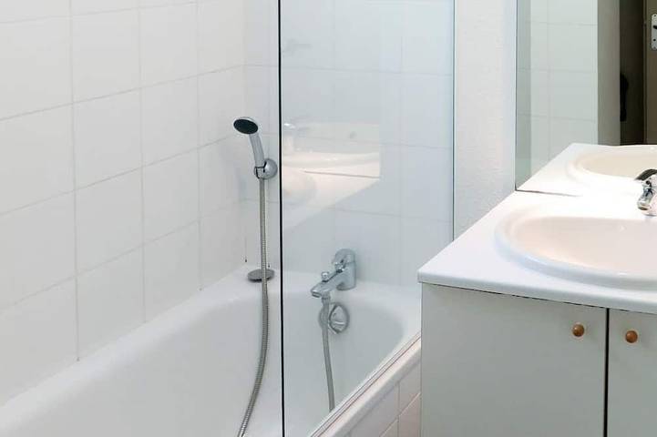 Gîte pour 4 personnes, avec balcon et piscine, animaux acceptés dans Lac d'Aureilhan - 4