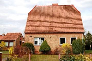 Bungalow für 5 Personen, mit Garten und Terrasse in Mönkebude