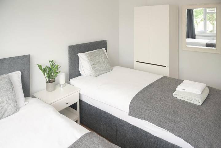 Location de vacances pour 6 personnes, avec jardin dans Surbiton - 3