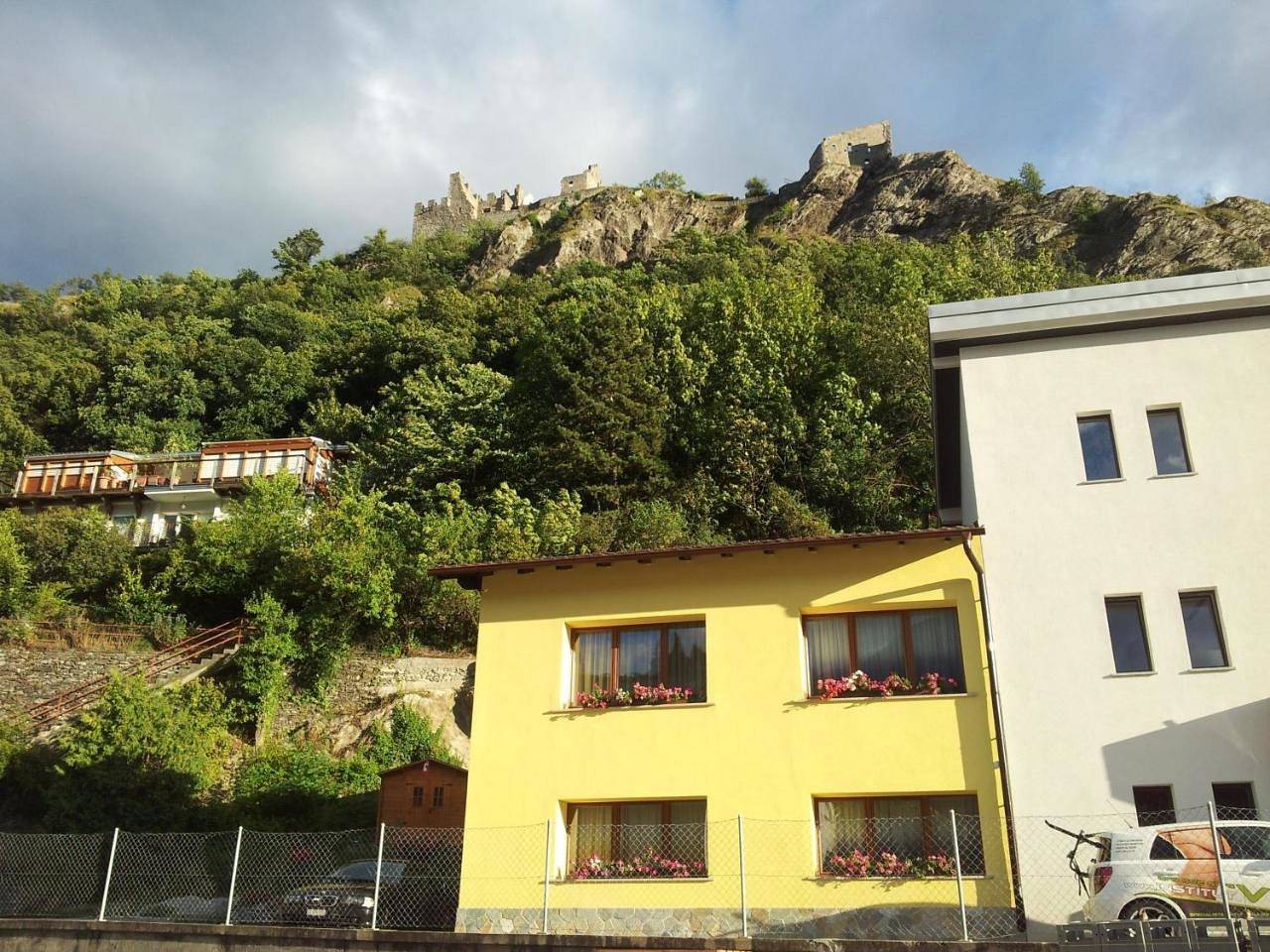 Twin Room in Sion 4 Champsec, Sion