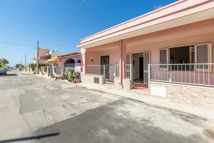 Location de vacances pour 6 personnes à Torre Lapillo