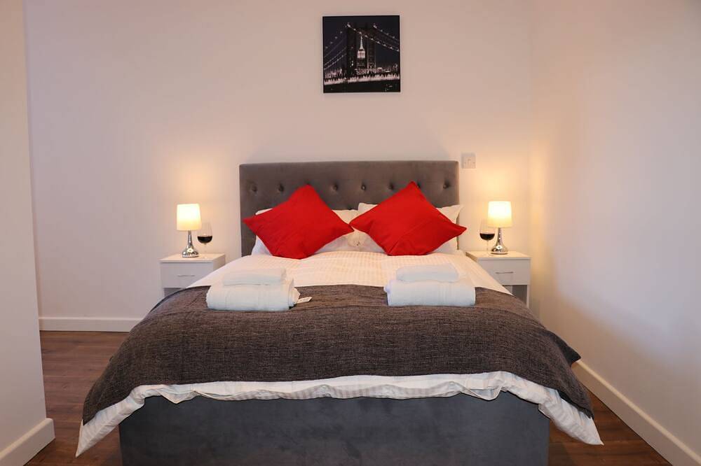 Apartamento entero, Piso de 1 dormitorio recientemente reformado cerca del centro de la ciudad in Stoke-on-Trent, Midlands