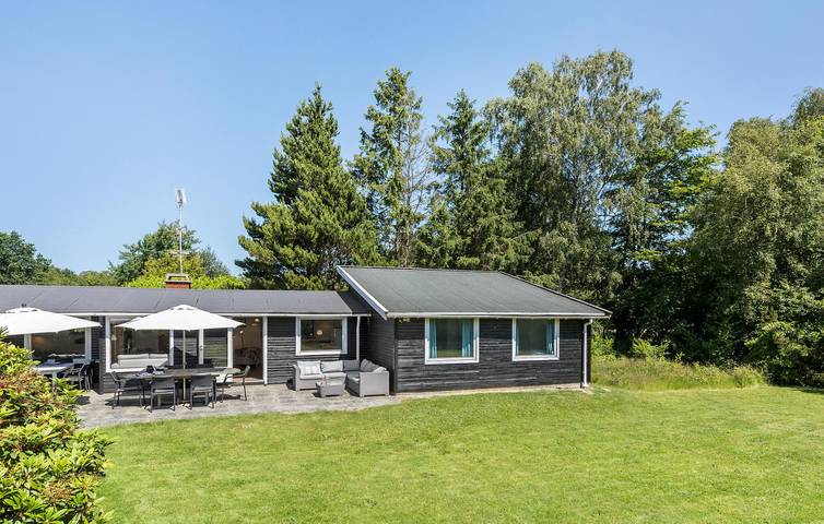 Ferienhaus für 10 Personen mit Terrasse in Gilleleje, Kattegat Küste