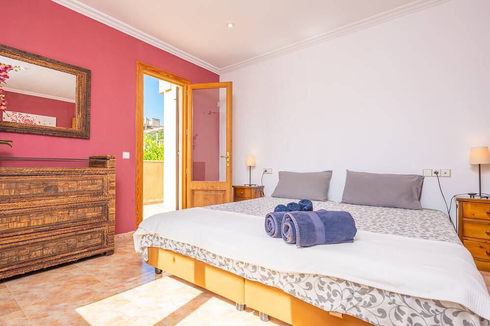 Can Kalet - Preciosa casa de pueblo con piscina privada y Wifi gratis in Costitx, Interior de Mallorca